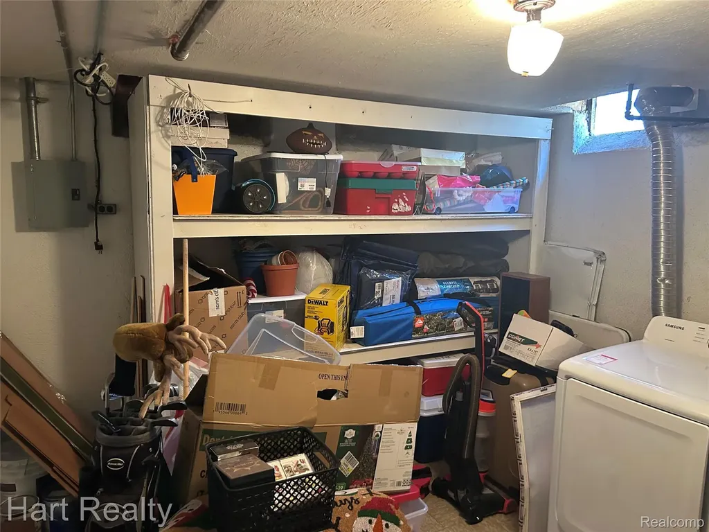 34820 Valleyview Drive Sterling Heights City MI 48312