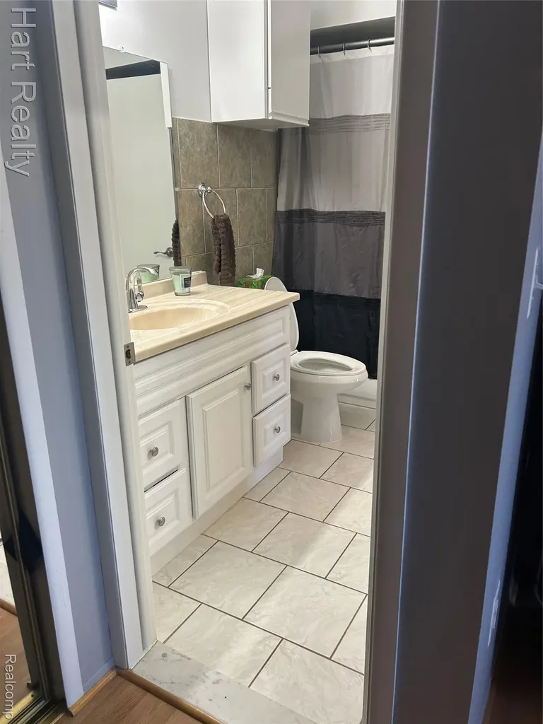 34820 Valleyview Drive Sterling Heights City MI 48312