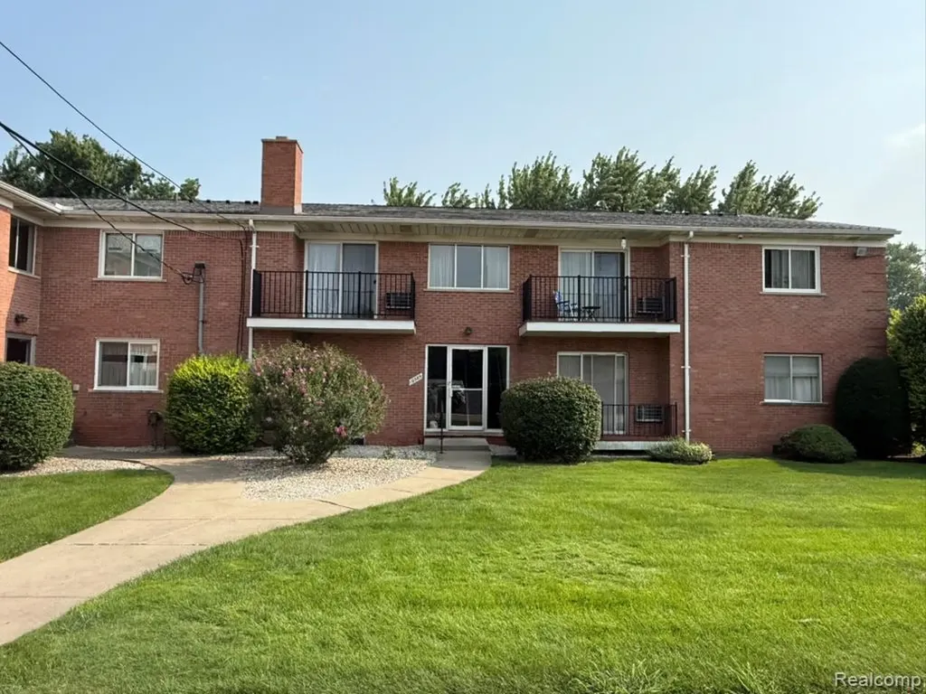 19585 Masonic Boulevard Roseville City MI 48066