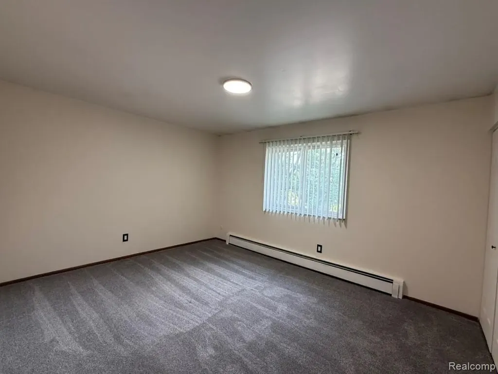 19585 Masonic Boulevard Roseville City MI 48066