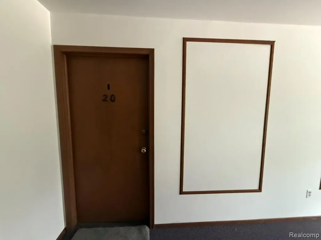 19585 Masonic Boulevard Roseville City MI 48066
