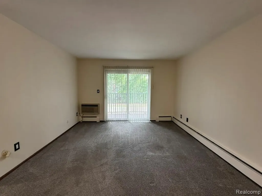 19585 Masonic Boulevard Roseville City MI 48066