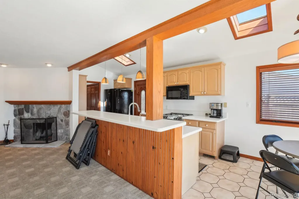 3641 Mann Road Waterford Charter Township MI 48346
