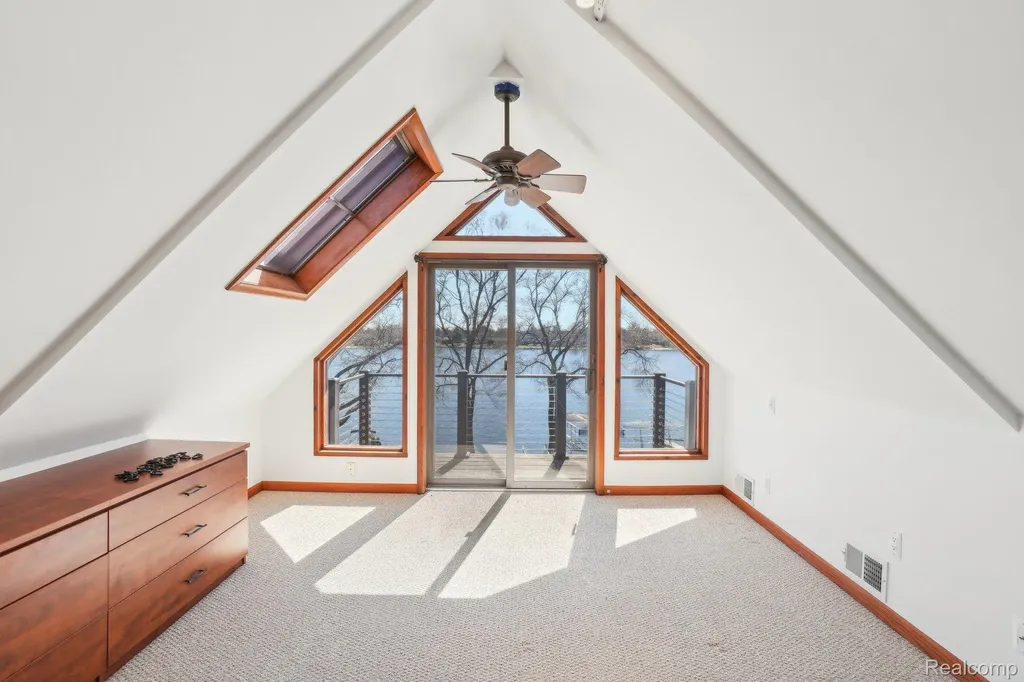3641 Mann Road Waterford Charter Township MI 48346
