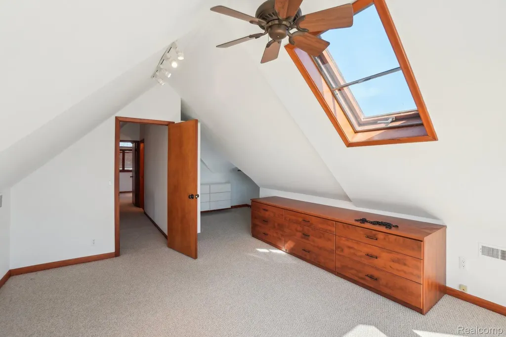 3641 Mann Road Waterford Charter Township MI 48346