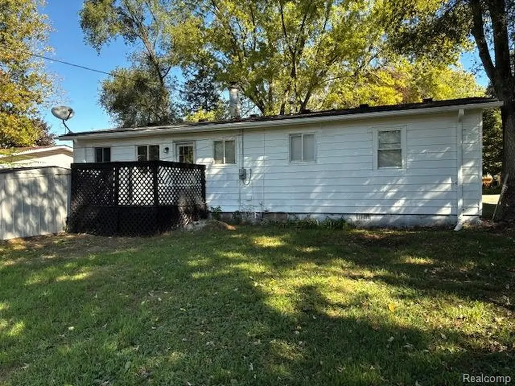 5115 Allingham Drive White Lake Charter Township MI 48383