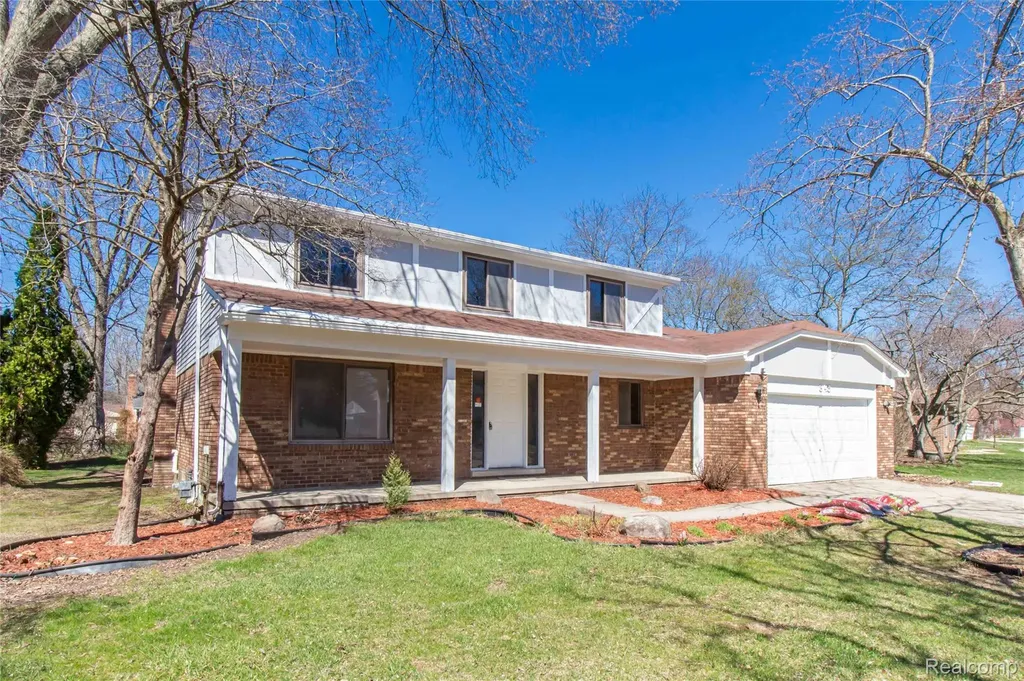 845 Longfellow Drive Troy City MI 48085