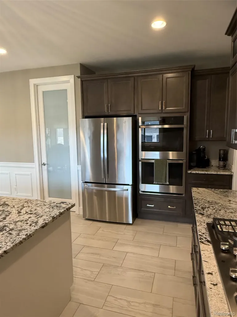 15870 Via Manzoni Macomb Township MI 48042