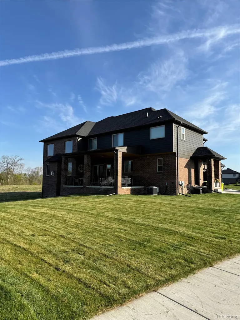 15870 Via Manzoni Macomb Township MI 48042