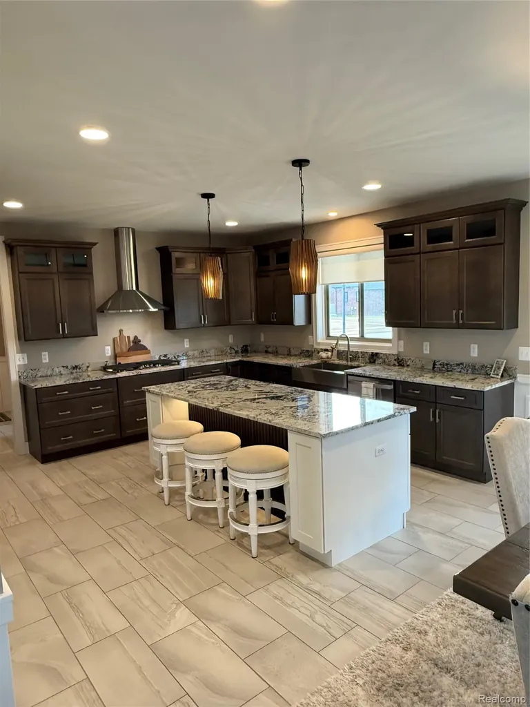 15870 Via Manzoni Macomb Township MI 48042
