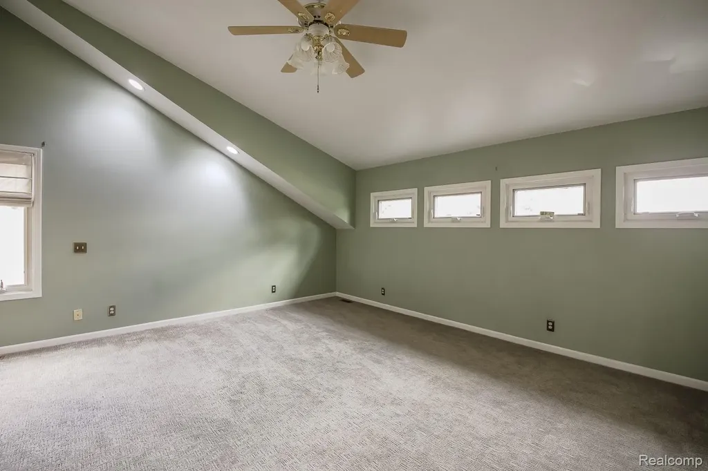 3151 Loon Lake Shores Road Waterford Charter Township MI 48329