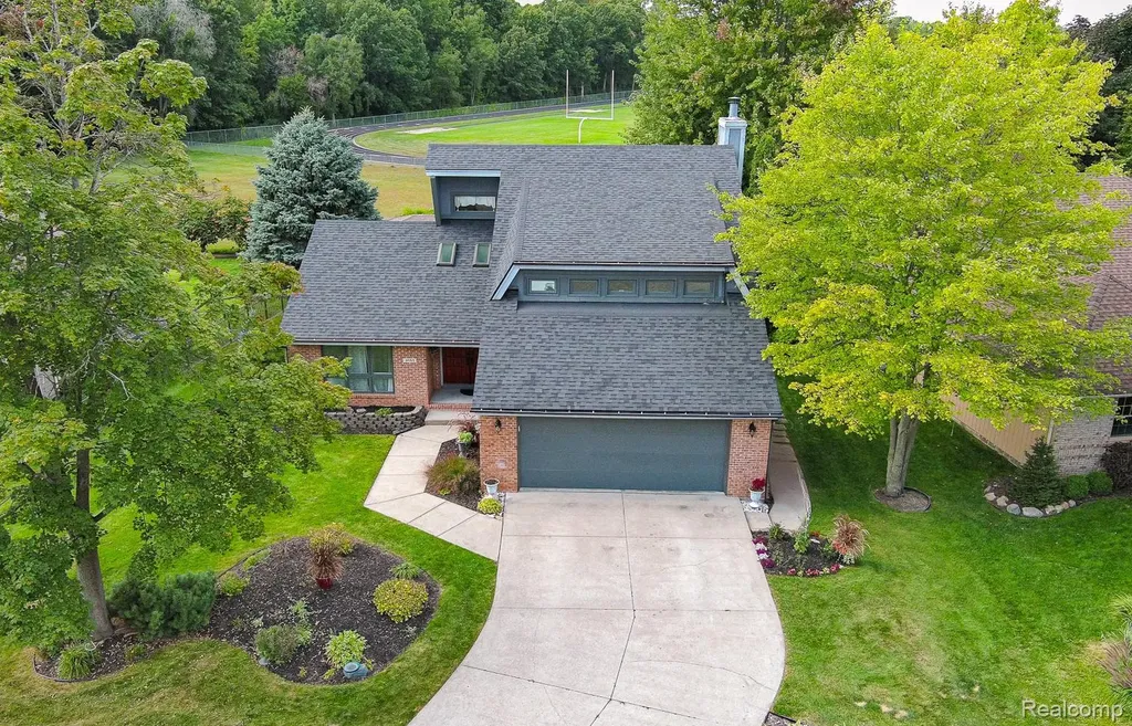 3151 Loon Lake Shores Road Waterford Charter Township MI 48329