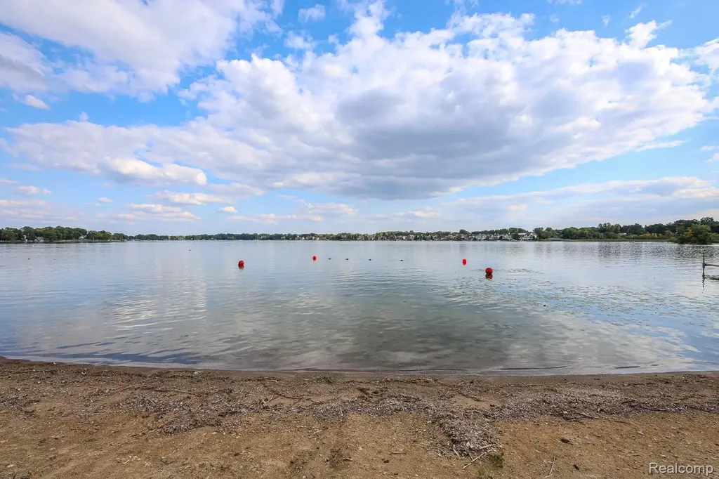 3151 Loon Lake Shores Road Waterford Charter Township MI 48329
