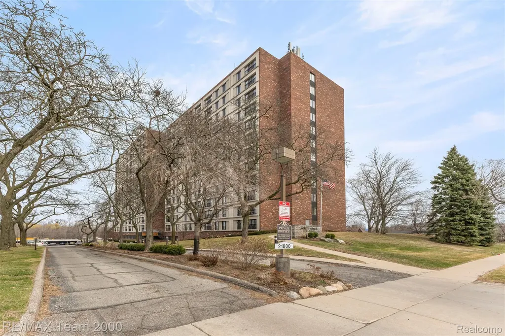 21800 Morley Avenue Dearborn City MI 48124