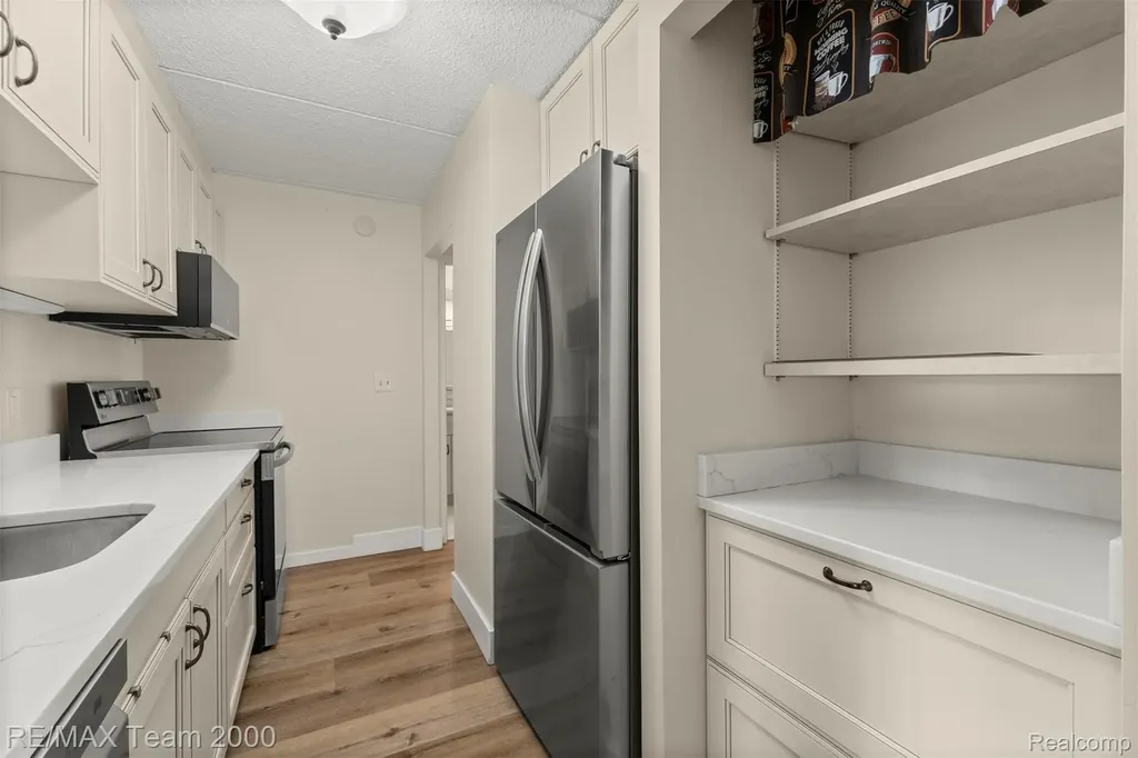 21800 Morley Avenue Dearborn City MI 48124