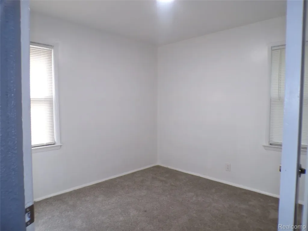 19467 Greydale Avenue Detroit City MI 48219