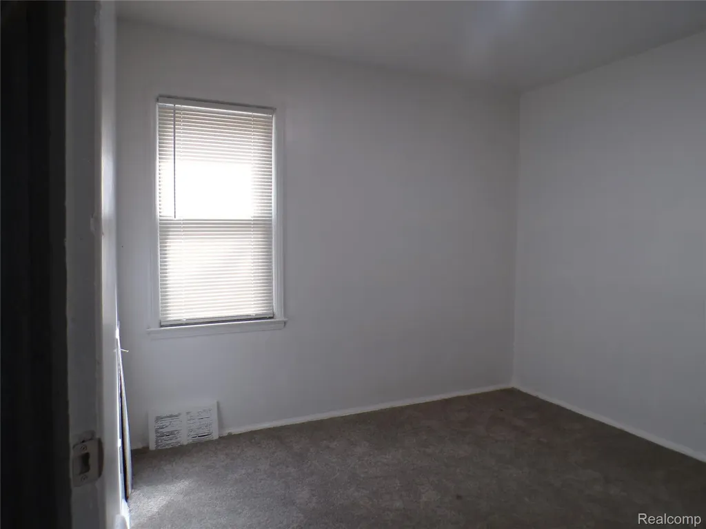 19467 Greydale Avenue Detroit City MI 48219
