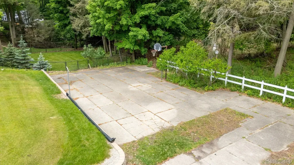 199 Grand Avenue Grand Haven City MI 49417