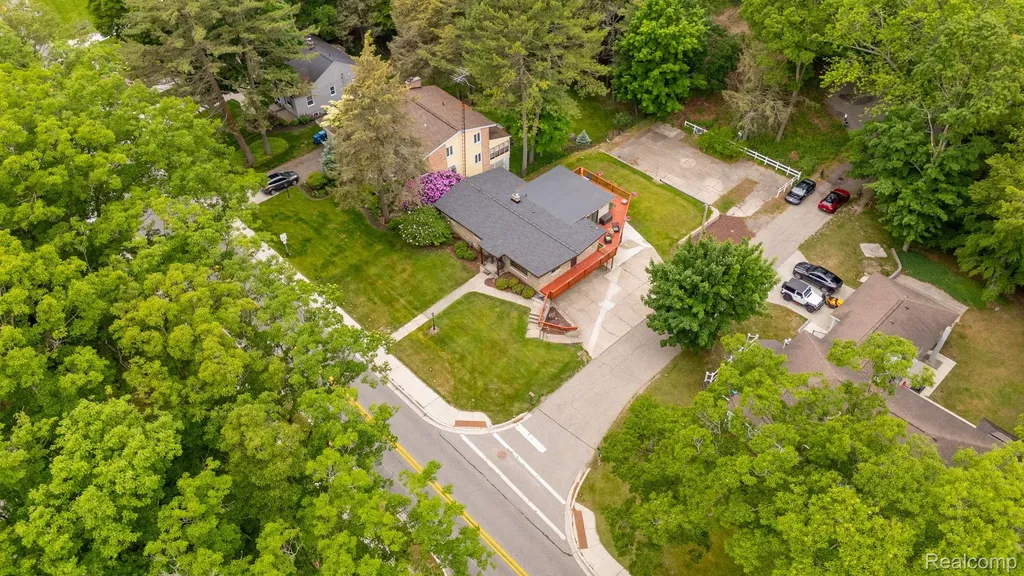 199 Grand Avenue Grand Haven City MI 49417