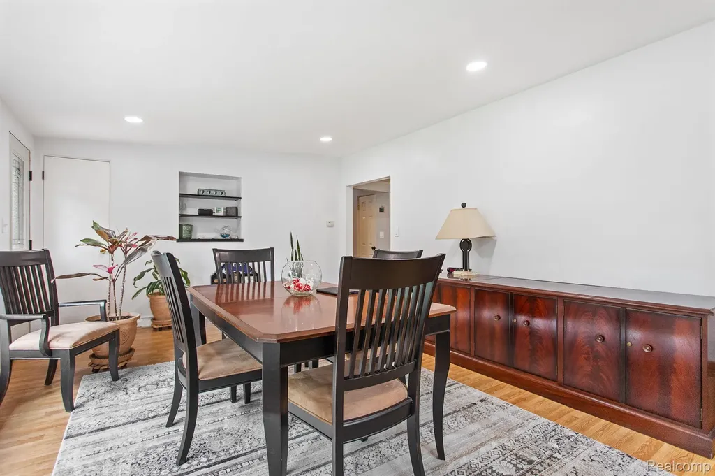 199 Grand Avenue Grand Haven City MI 49417