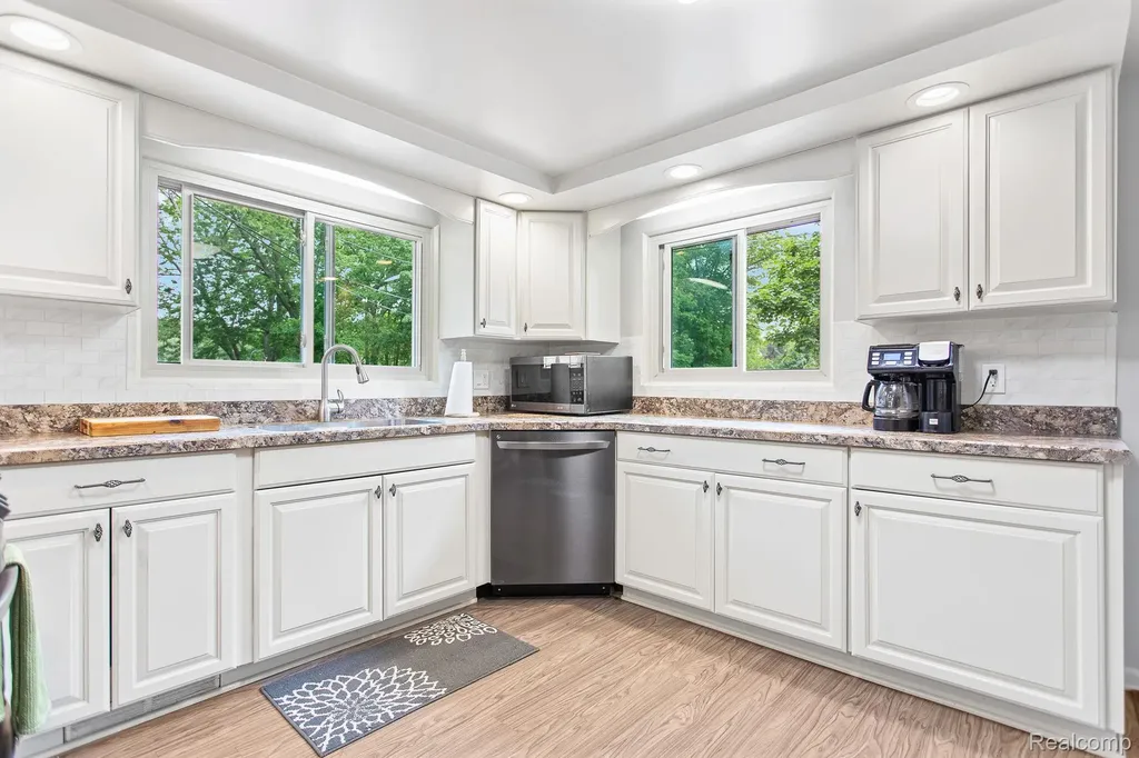 199 Grand Avenue Grand Haven City MI 49417
