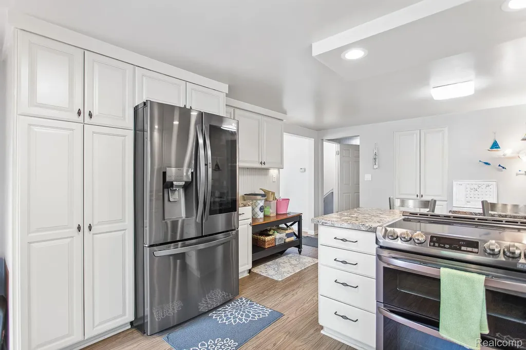 199 Grand Avenue Grand Haven City MI 49417