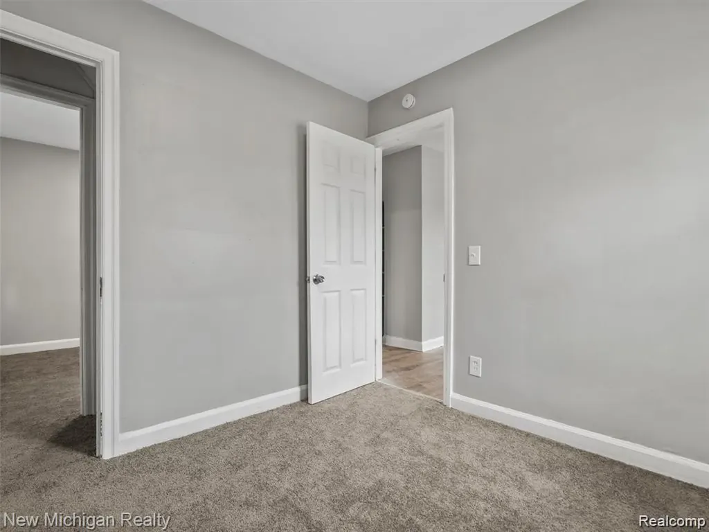 20805 S Chrysler Drive Hazel Park City MI 48030