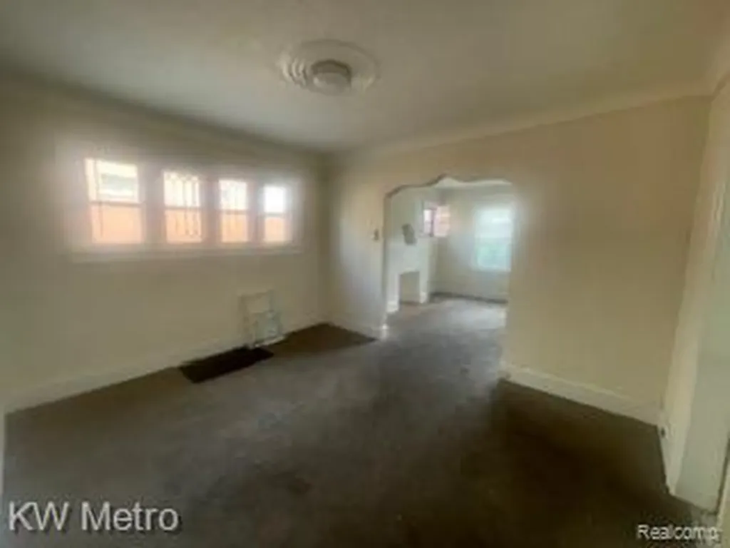 15895 Cloverlawn Street Detroit City MI 48238