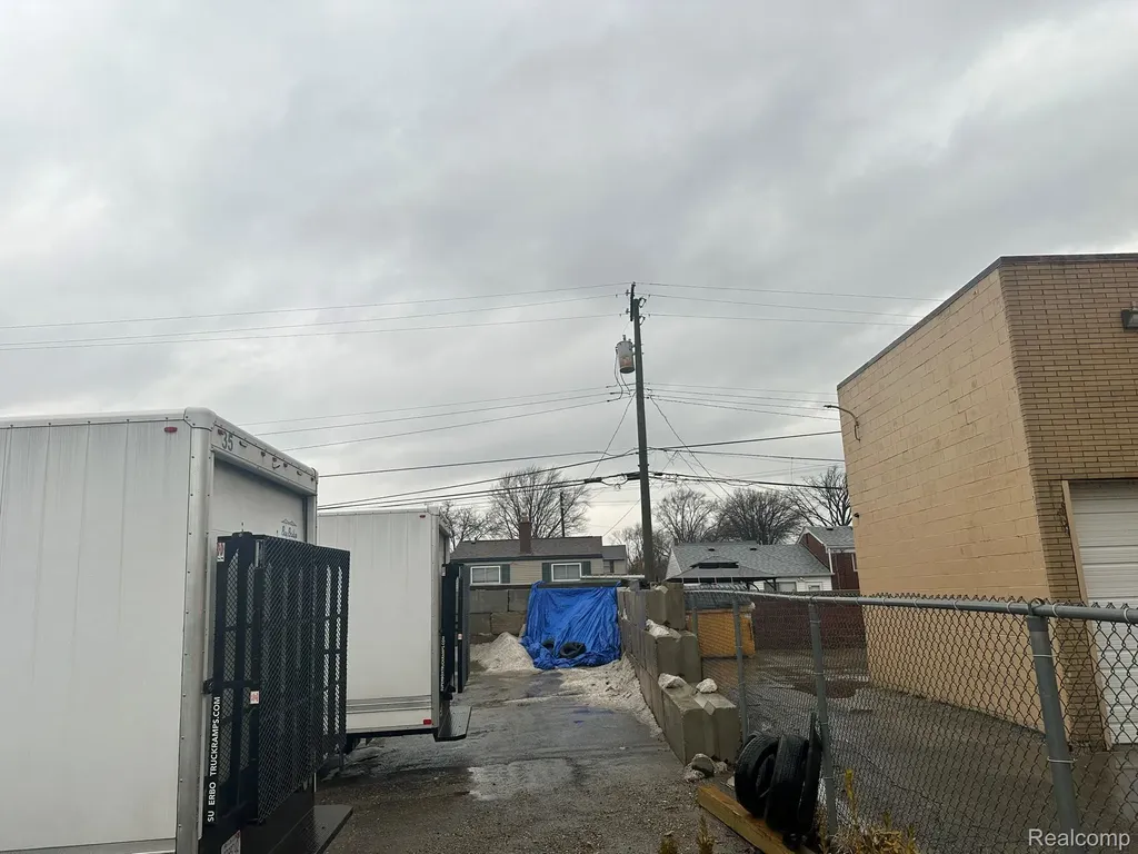 17331 Stephens Drive Eastpointe City MI 48021
