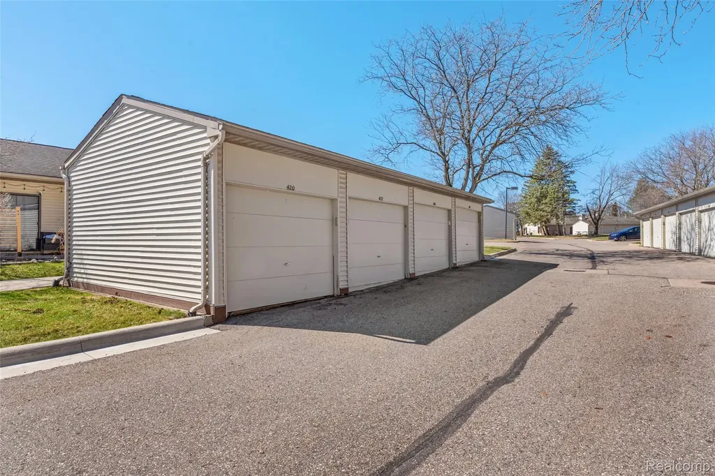422 Water Tower Circle Brighton City MI 48116