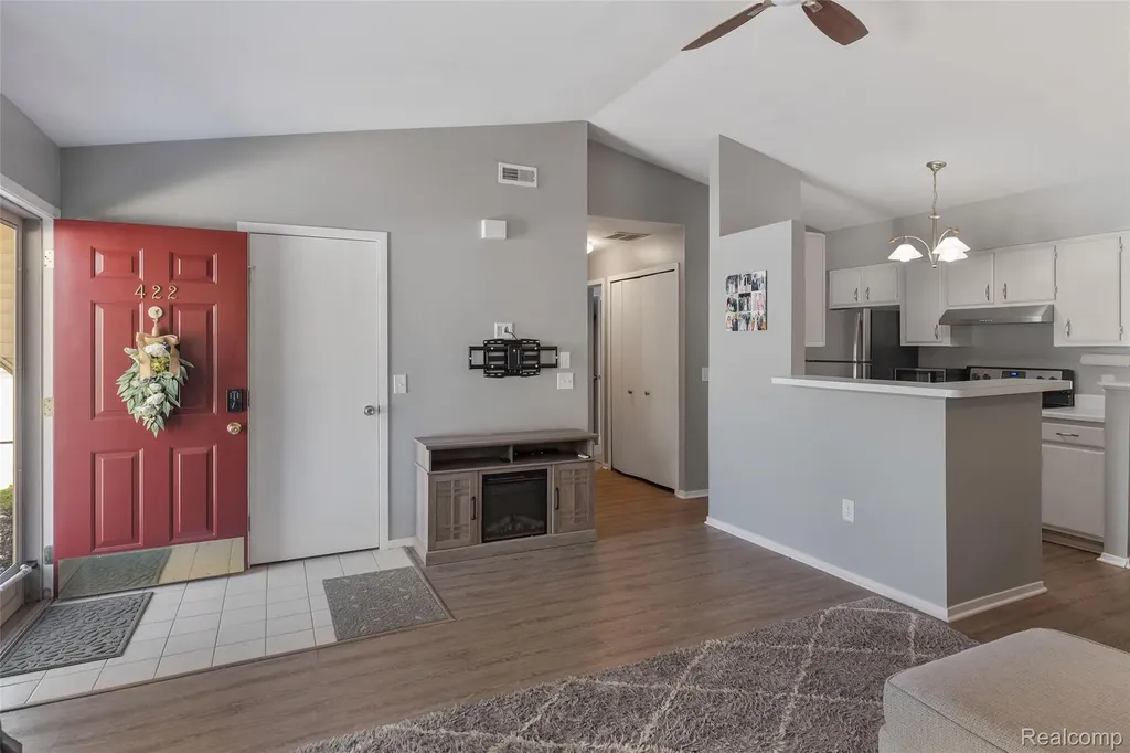 422 Water Tower Circle Brighton City MI 48116