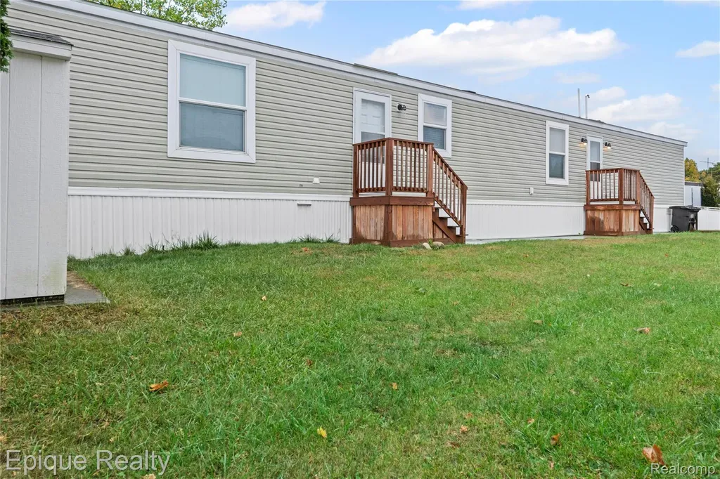 83 Elm Avenue Highland Charter Township MI 48357