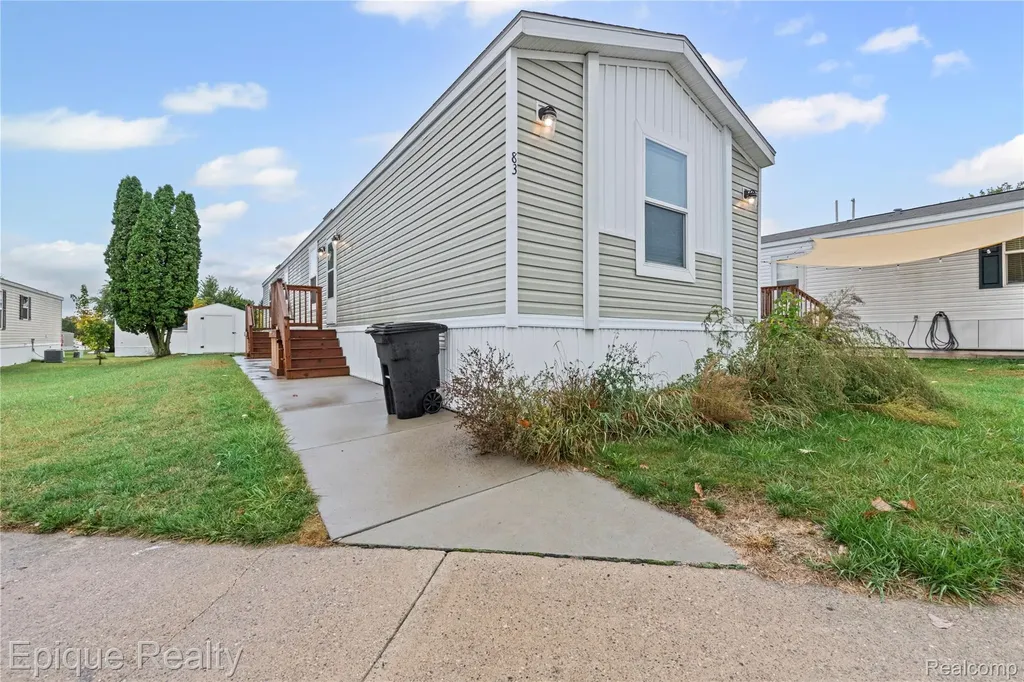 83 Elm Avenue Highland Charter Township MI 48357