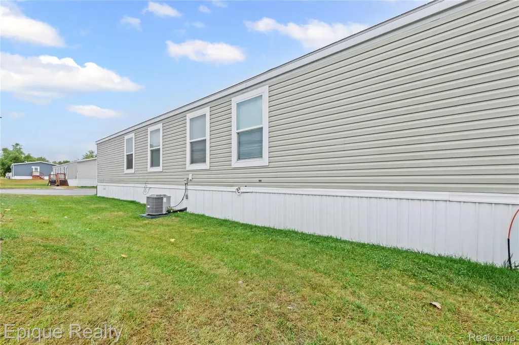 83 Elm Avenue Highland Charter Township MI 48357