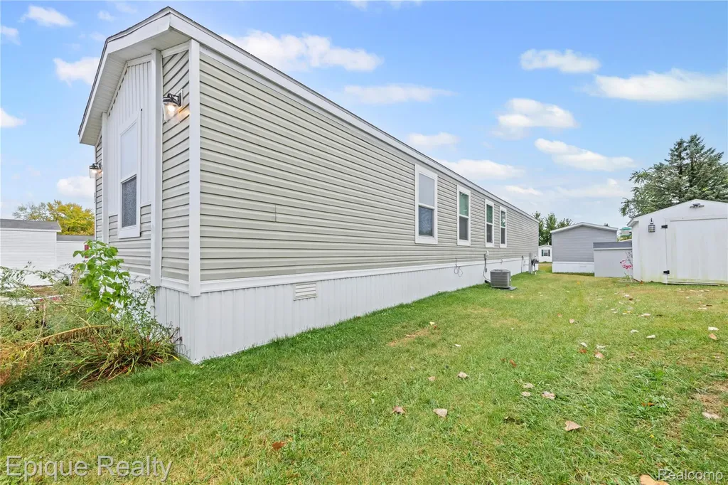 83 Elm Avenue Highland Charter Township MI 48357