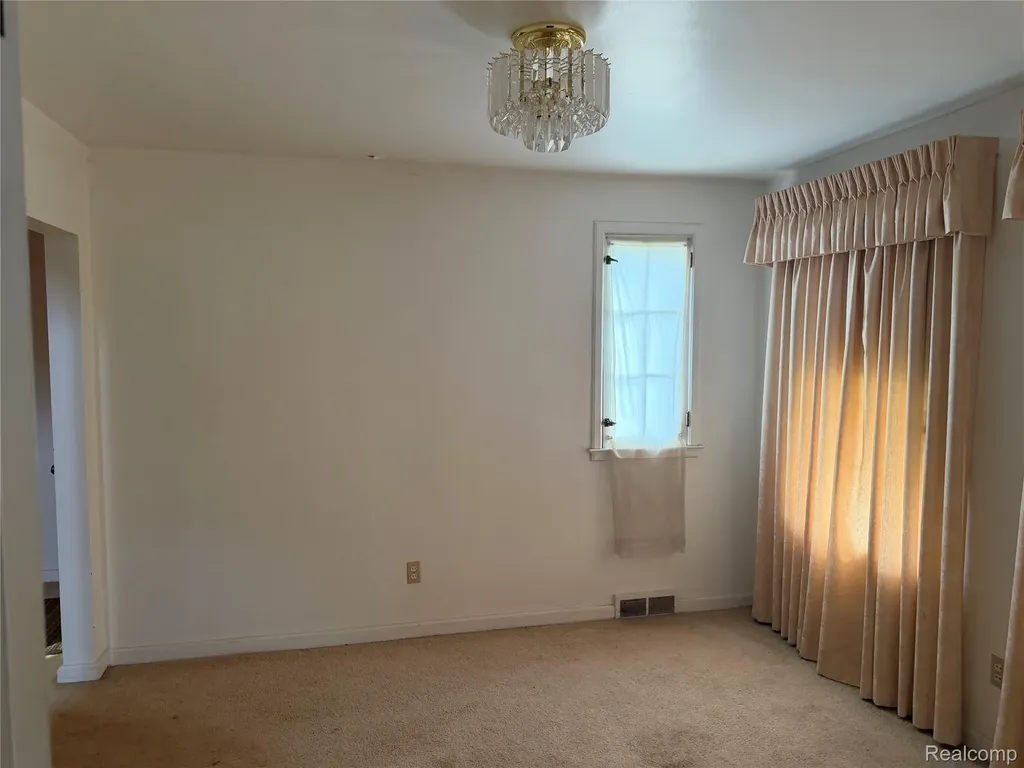 16001 Collingham Drive Detroit City MI 48205