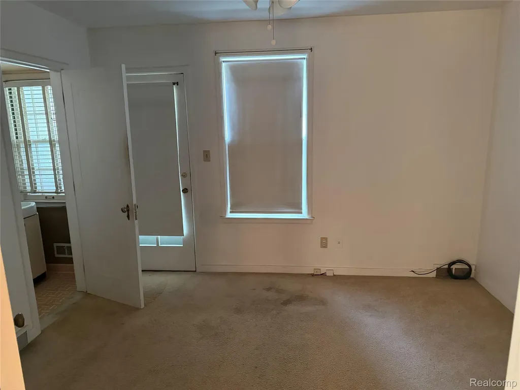 16001 Collingham Drive Detroit City MI 48205