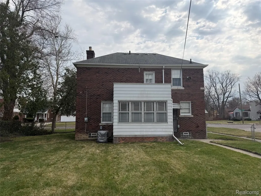 16001 Collingham Drive Detroit City MI 48205