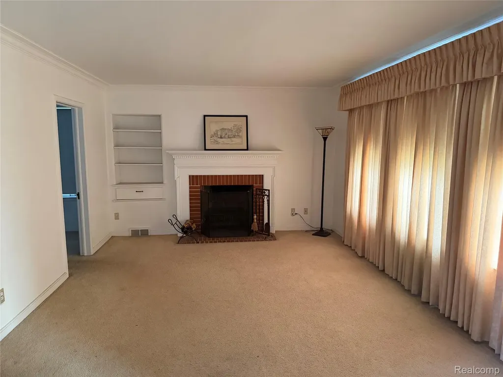 16001 Collingham Drive Detroit City MI 48205