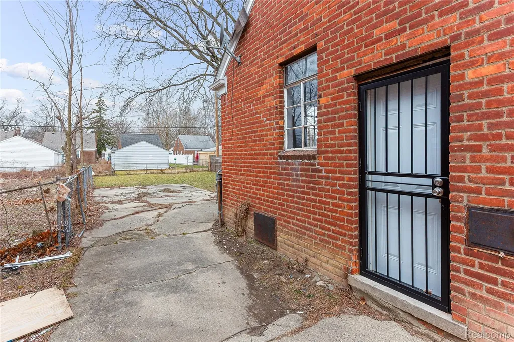 9327 Stout Street Detroit City MI 48228