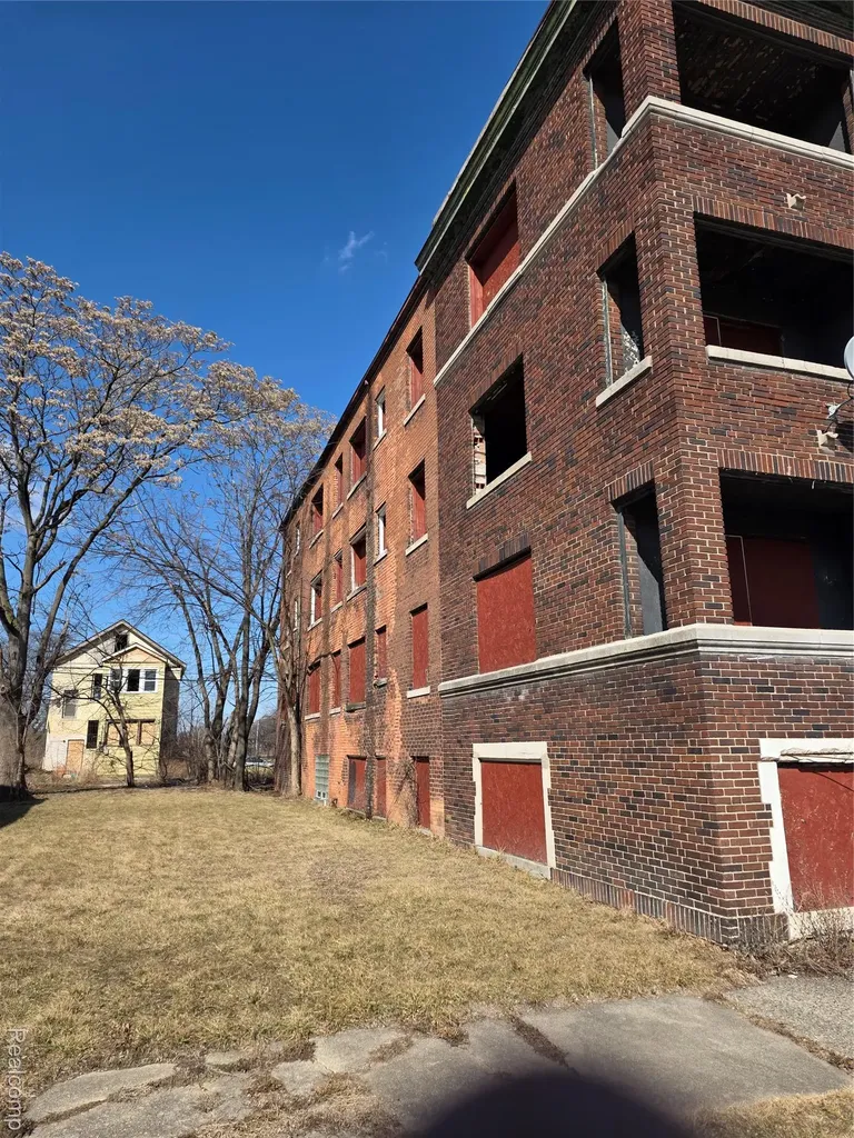 1408 Lee Place Detroit City MI 48206