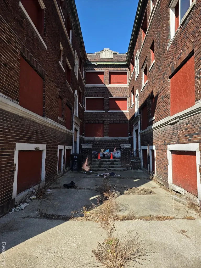 1408 Lee Place Detroit City MI 48206