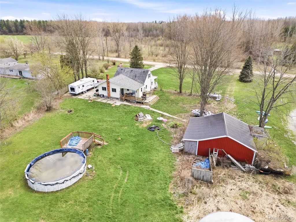301 E Fremont Road Speaker Township MI 48454