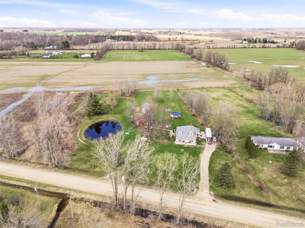 301 E Fremont Road Speaker Township MI 48454
