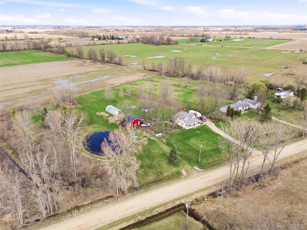 301 E Fremont Road Speaker Township MI 48454