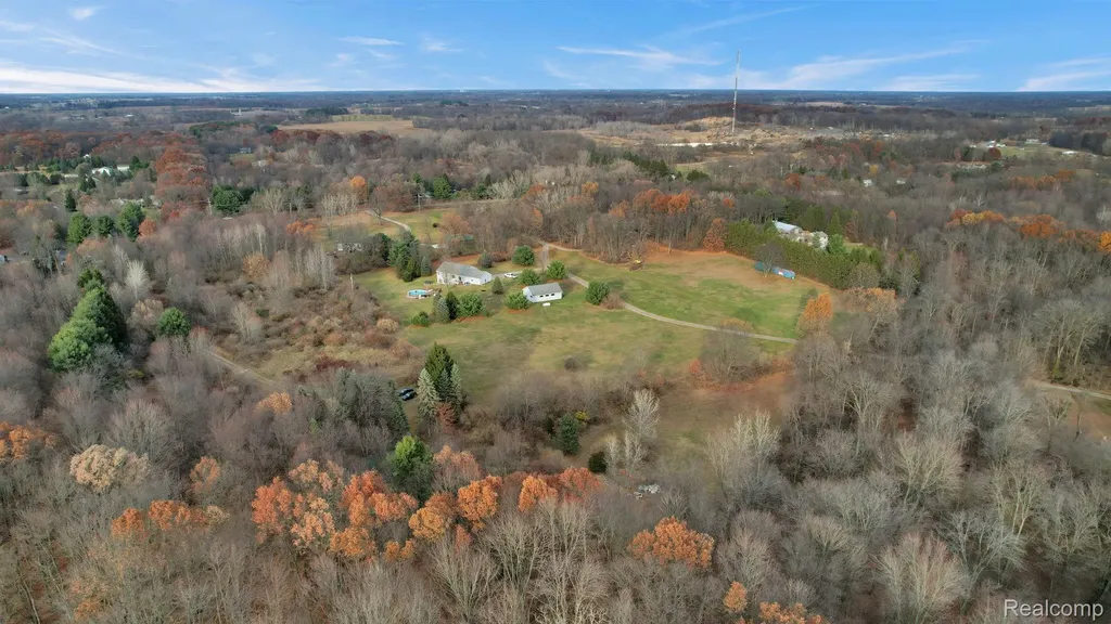 1068 Crocus Trail Dansville Village MI 48819