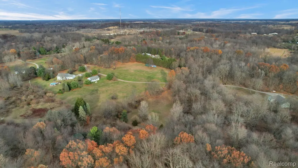 1068 Crocus Trail Dansville Village MI 48819