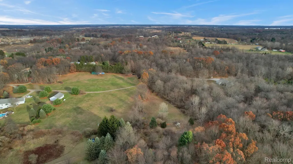 1068 Crocus Trail Dansville Village MI 48819