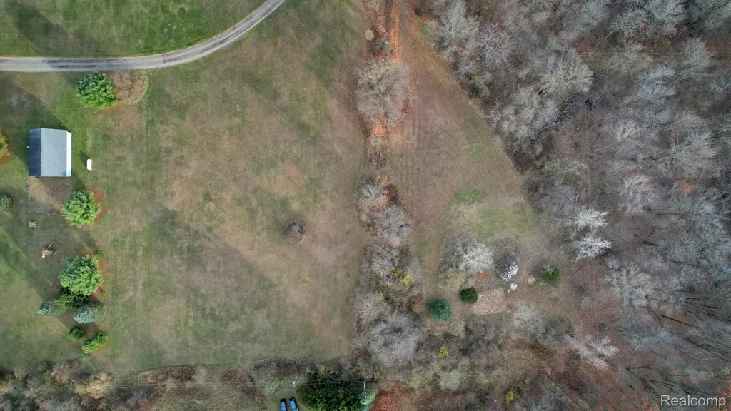 1068 Crocus Trail Dansville Village MI 48819