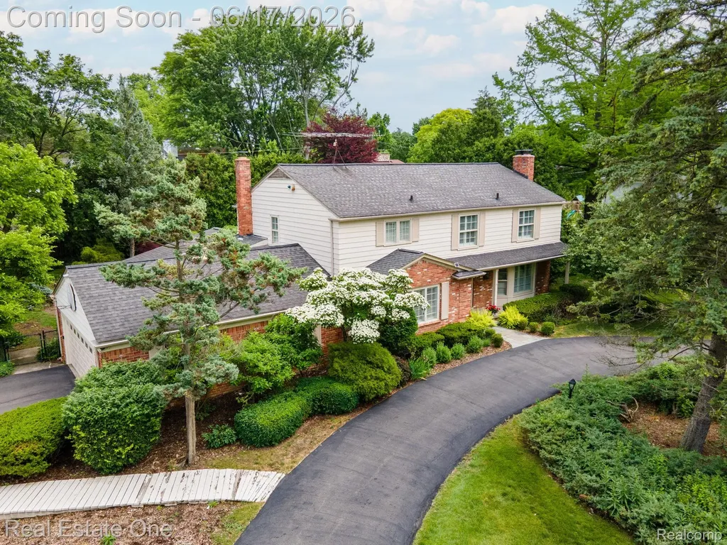 1632 Spotswood Drive Bloomfield Hills City MI 48302
